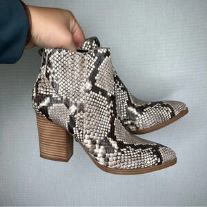 Marc Fischer | Snakeskin Bootie Heels Woman's‎ 8.5